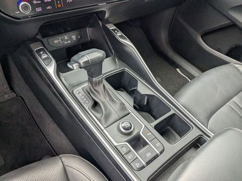 Used 2024 Kia Sorento S image 25