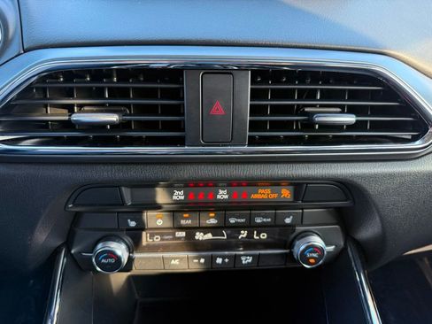 Used 2022 MAZDA CX-9 Touring image 18