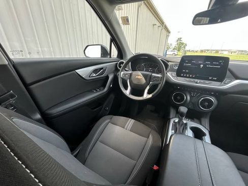 Used 2024 Chevrolet Blazer LT w/ Convenience Package FWD image 30