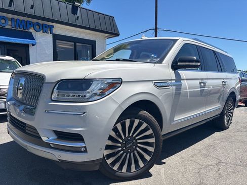 Used 2019 Lincoln Navigator L Reserve w/ Cargo Package AWD/4WD image 2