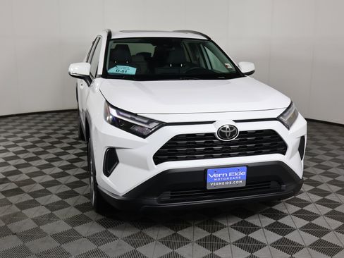 Used 2025 Toyota RAV4 XLE image 3