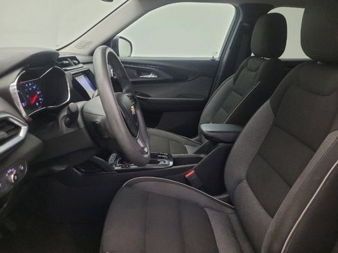Used 2021 Chevrolet TrailBlazer LT w/ Convenience Package FWD image 17