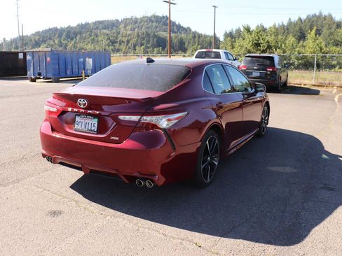Used 2018 Toyota Camry XSE w/ Driver Assist Package FWD image 5