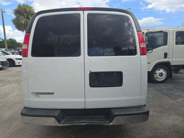 Used 2019 Chevrolet Express 3500 LT w/ LT Preferred Equipment Group RWD image 5