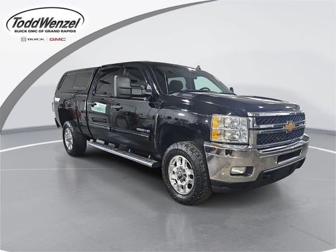 Used 2013 Chevrolet Silverado 2500 LT w/ Interior Plus Package AWD/4WD image 1