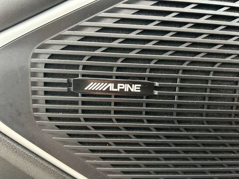 Used 2024 Jeep Wagoneer Series II AWD/4WD image 30