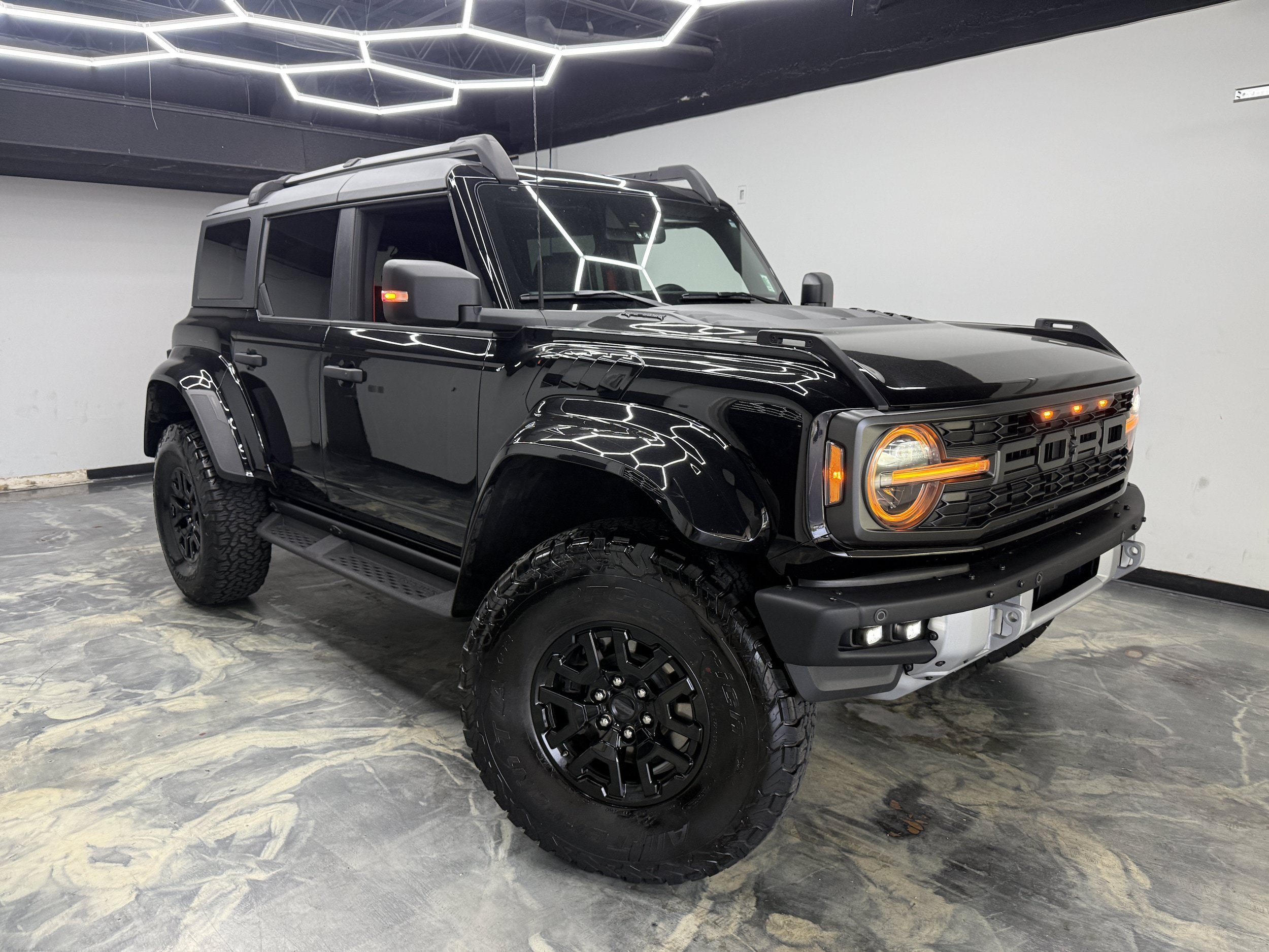 Used 2024 Ford Bronco Raptor w/ Interior Carbon Fibre Pack AWD/4WD image 4