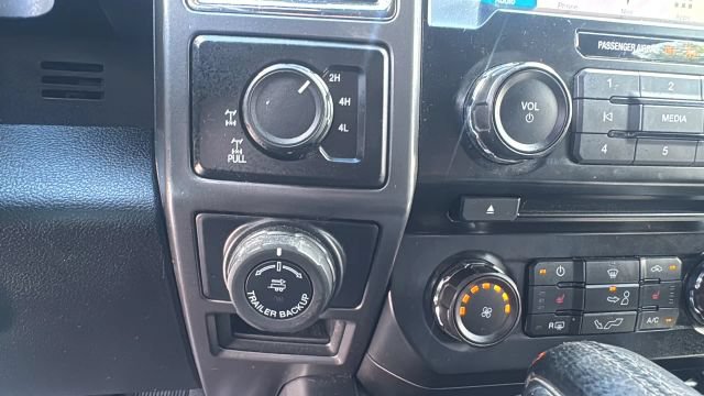 Used 2016 Ford F150 XLT w/ Equipment Group 302A Luxury AWD/4WD image 21