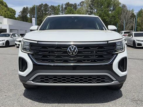 Used 2024 Volkswagen Atlas Cross Sport SE FWD image 11