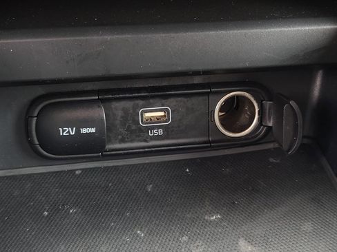 Used 2023 Kia Soul LX image 24