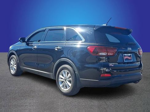 Used 2019 Kia Sorento L image 5