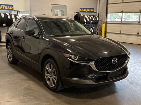 Certified 2025 MAZDA CX-30 AWD 2.5 S w/ Preferred Package image 3
