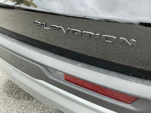 Certified 2025 GMC Acadia Elevation image 24