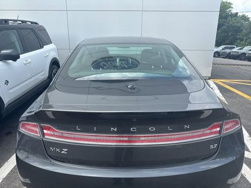 Used 2016 Lincoln MKZ w/ Equipment Group 300A Reserve FWD image 6