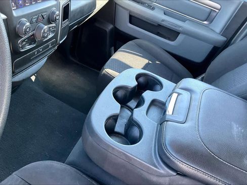 Used 2020 RAM 1500 Classic Warlock w/ Electronics Group image 16