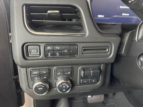 Used 2023 GMC Yukon AT4 w/ Max Trailering Package AWD/4WD image 22