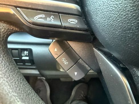 Used 2022 Subaru Forester AWD/4WD image 14