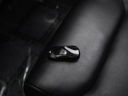 Used 2020 Tesla Model S Long Range AWD/4WD image 49