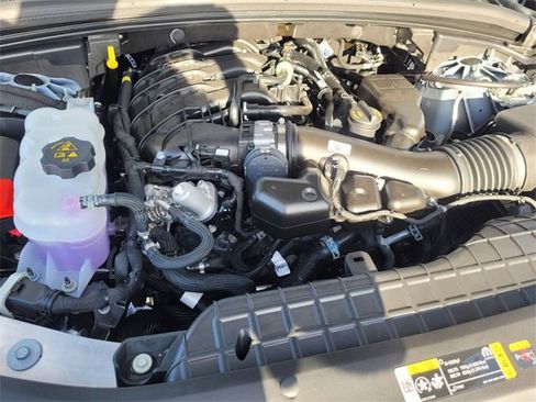 New 2025 Jeep Grand Cherokee Limited w/ Luxury Tech Group II image 18