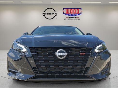 New 2026 Nissan Altima 2.5 SR w/ SR Midnight Edition Package FWD image 6