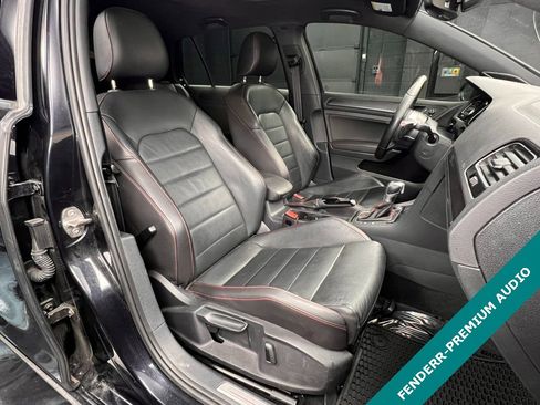 Used 2019 Volkswagen GTI Autobahn image 12