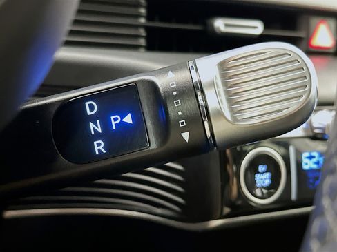 Used 2024 Hyundai Ioniq 5 SEL image 25