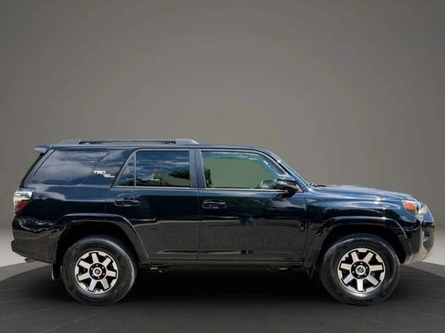 Used 2023 Toyota 4Runner TRD Off-Road Premium w/ Off Road Premium Plus Package AWD/4WD image 4