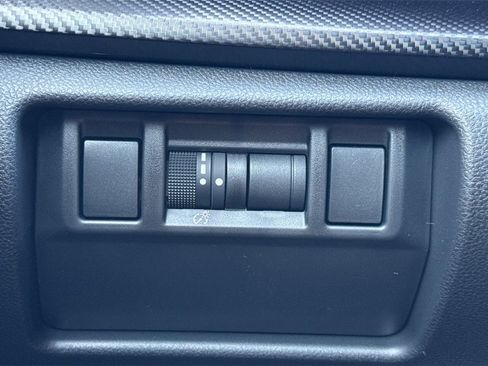 New 2025 Subaru Crosstrek 2.0i Premium image 31