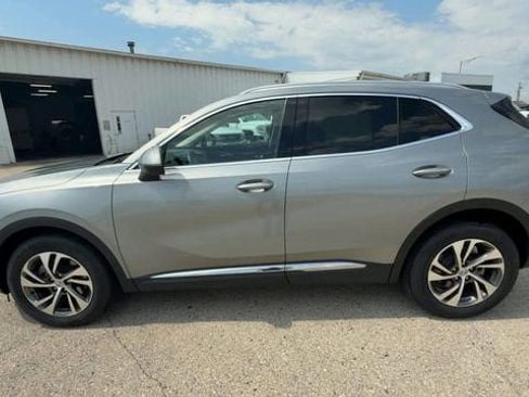 Used 2023 Buick Envision Essence AWD/4WD image 3