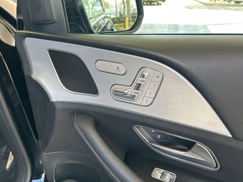 Used 2024 Mercedes-Benz GLE 450e 4MATIC image 28