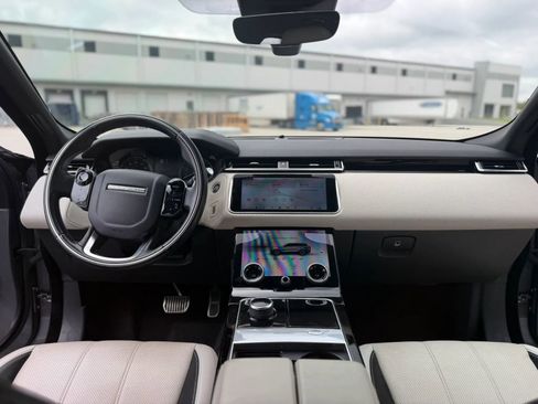 Used 2020 Land Rover Range Rover Velar R-Dynamic S AWD/4WD image 25