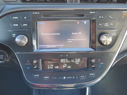 Used 2016 Toyota Avalon Limited image 13