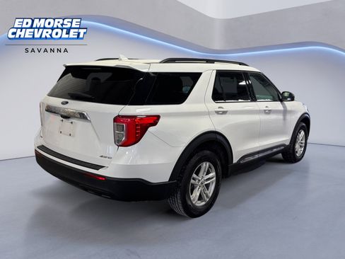 Used 2022 Ford Explorer XLT image 5