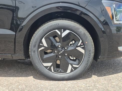 New 2026 Kia Niro Wave w/ Wave Preserve Package FWD image 17