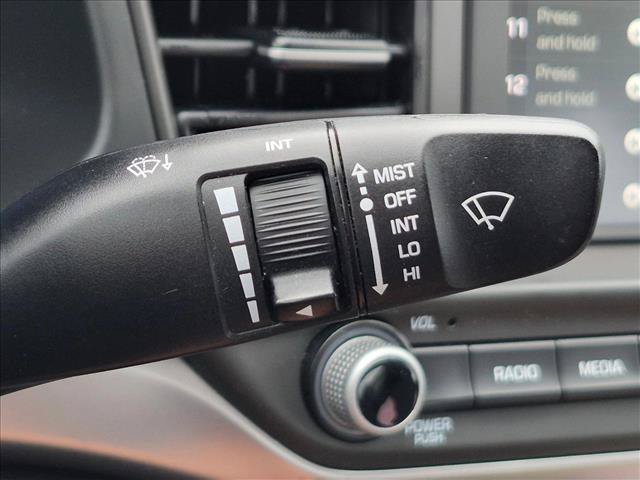 Used 2020 Hyundai Elantra SEL w/ Cargo Package (C1) FWD image 14