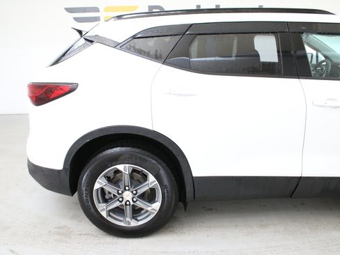 Used 2023 Chevrolet Blazer LT w/ Convenience Package image 10