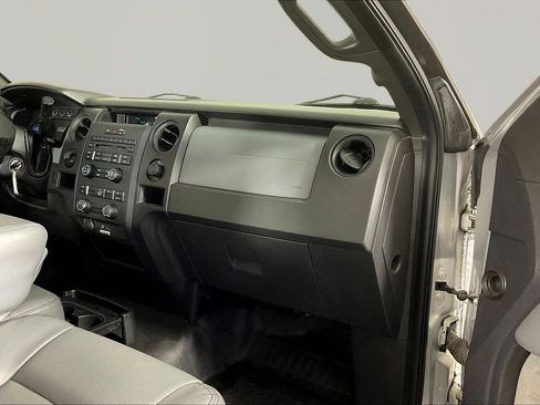 Used 2013 Ford F150 XL w/ Mid Equipment Group RWD image 22
