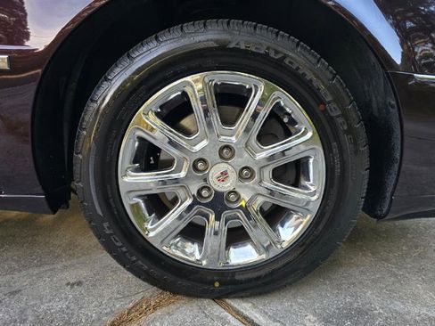 Used 2008 Cadillac DTS Luxury II image 13