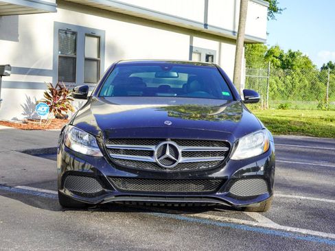 Used 2018 Mercedes-Benz C 300 Sedan image 2