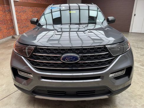Certified 2023 Ford Explorer XLT w/ Equipment Group 202A AWD/4WD image 8