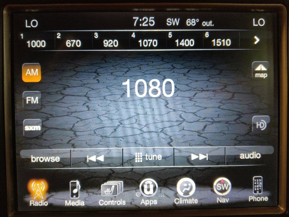 Used 2017 Jeep Grand Cherokee Limited w/ Luxury Group II AWD/4WD image 25