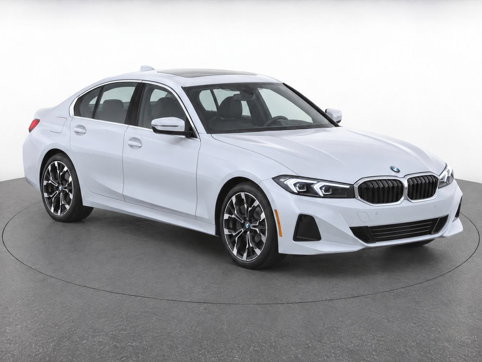 Certified 2025 BMW 330i Sedan RWD image 1