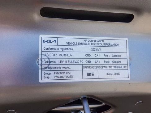 Certified 2023 Kia Niro EX FWD image 22