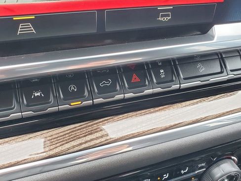 Used 2025 Chevrolet Silverado 1500 RST image 24