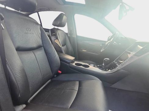 Used 2014 INFINITI Q50 Premium w/ Navigation Package RWD image 12