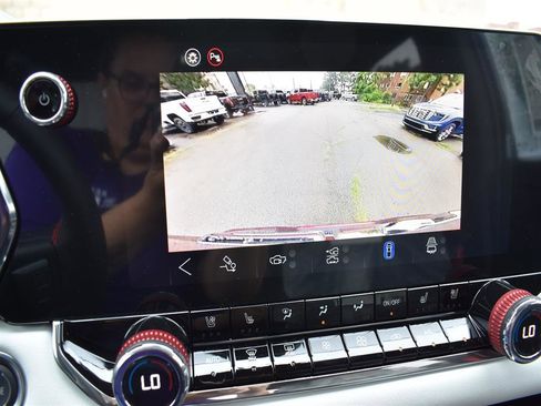 New 2025 GMC Canyon AT4 w/ AT4X Package image 16