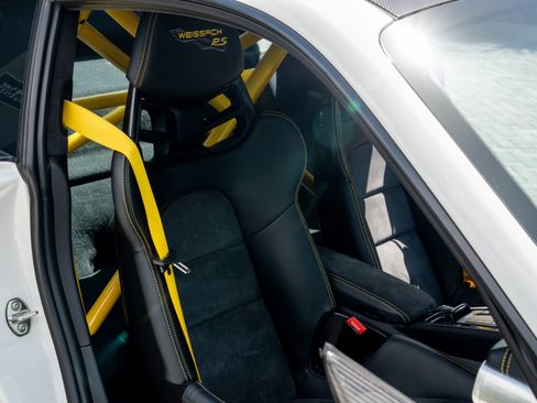 Used 2018 Porsche 911 GT2 RS RWD image 46