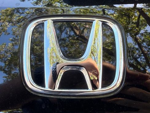 Certified 2025 Honda HR-V Sport image 33