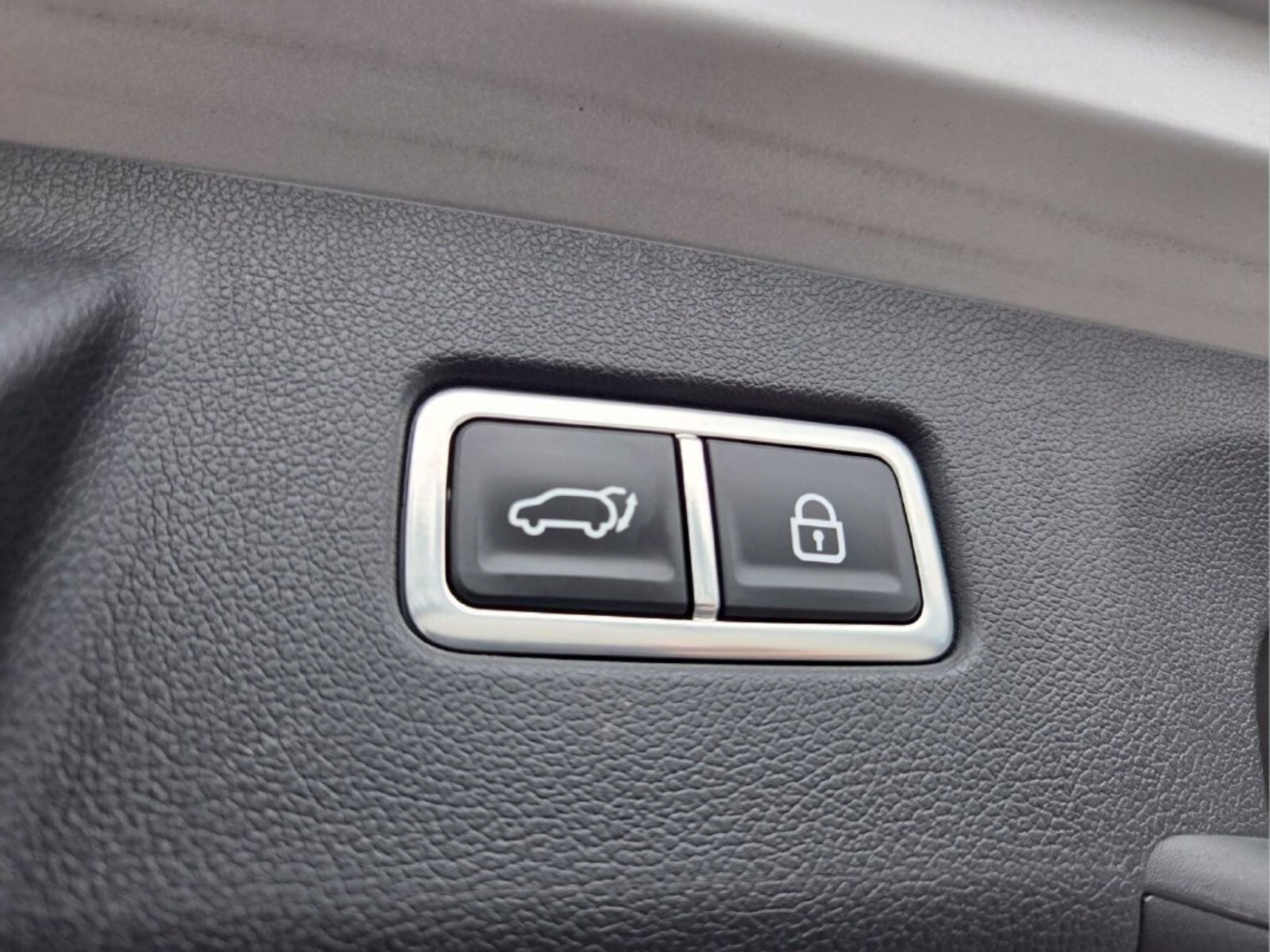 Certified 2022 Kia Sorento X-Line EX AWD/4WD image 16