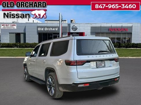 Used 2022 Jeep Wagoneer Series II w/ Convenience Group I AWD/4WD image 8